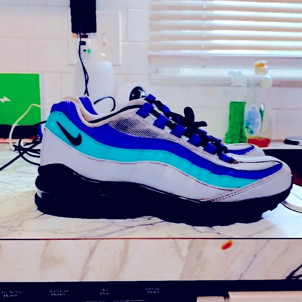 AIR MAX 95 - size is 7